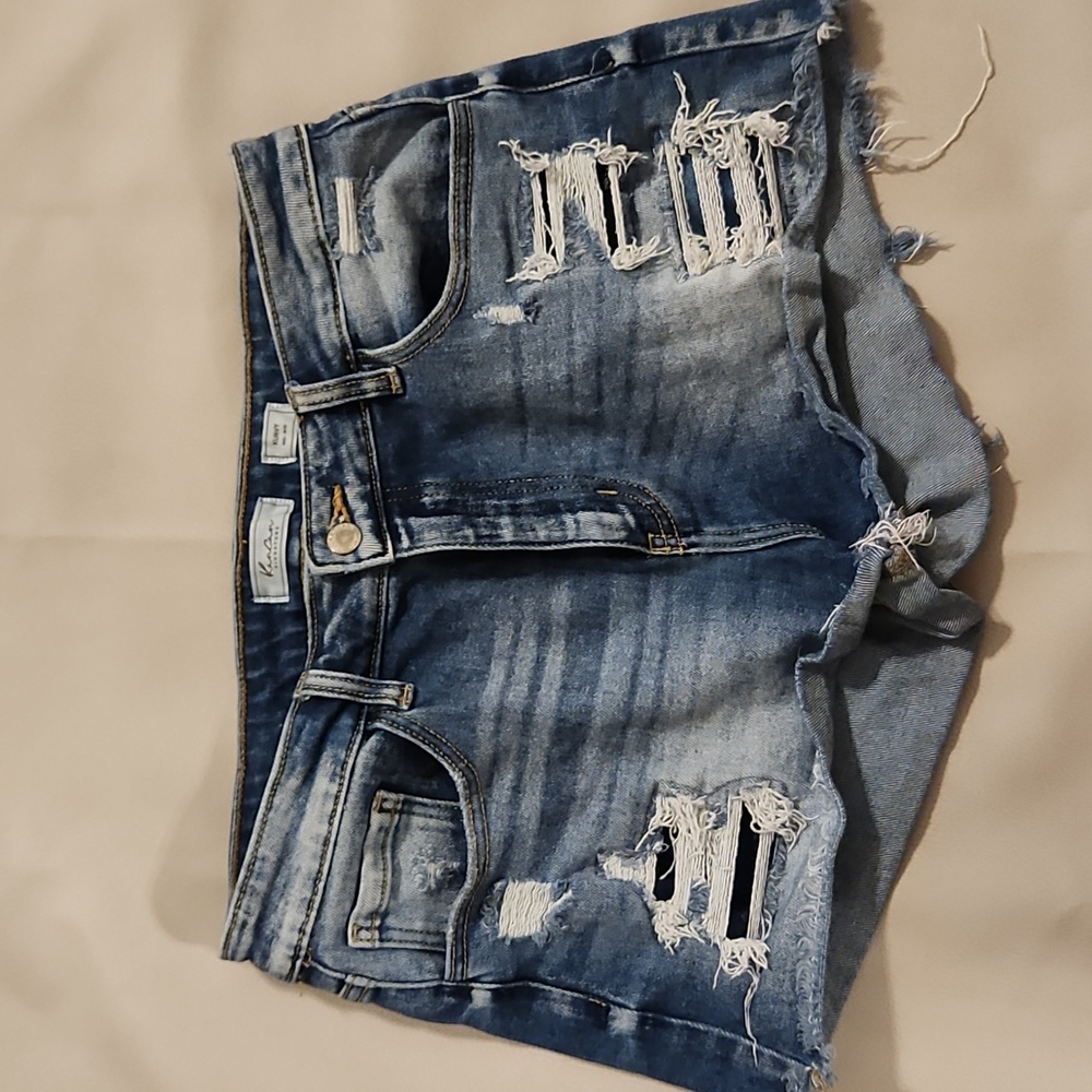 Kan Can Kurvy Mid Rise Shorts size 30